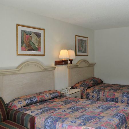 Oyo Hotel Myrtle Beach Kings Hwy 外观 照片